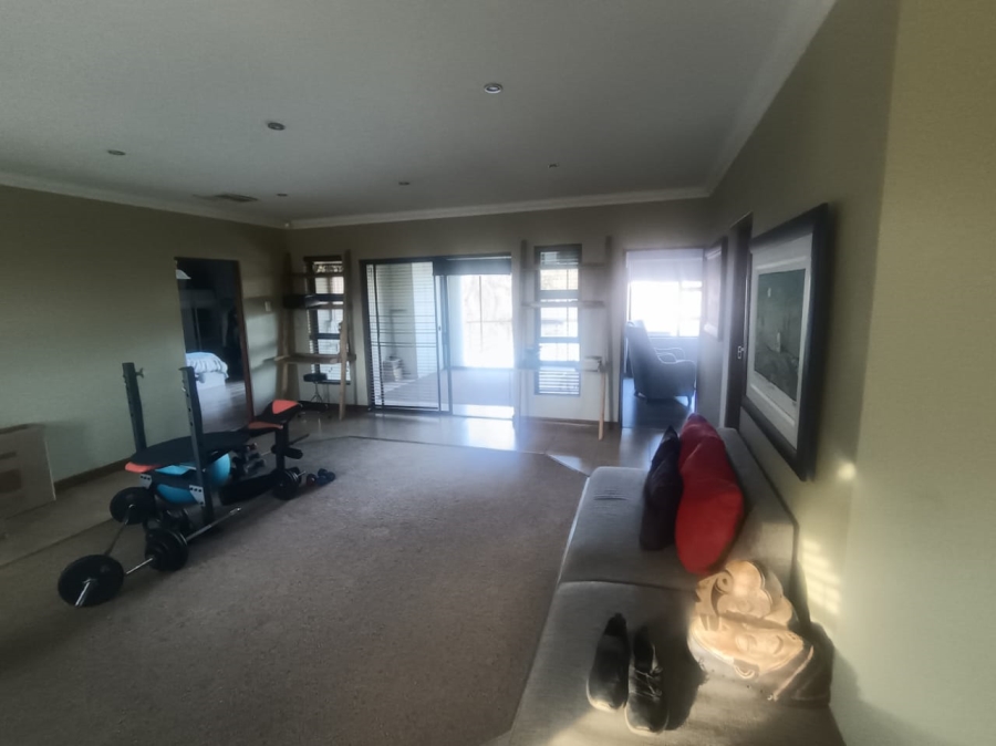 4 Bedroom Property for Sale in Roylglen Gardens Northern Cape